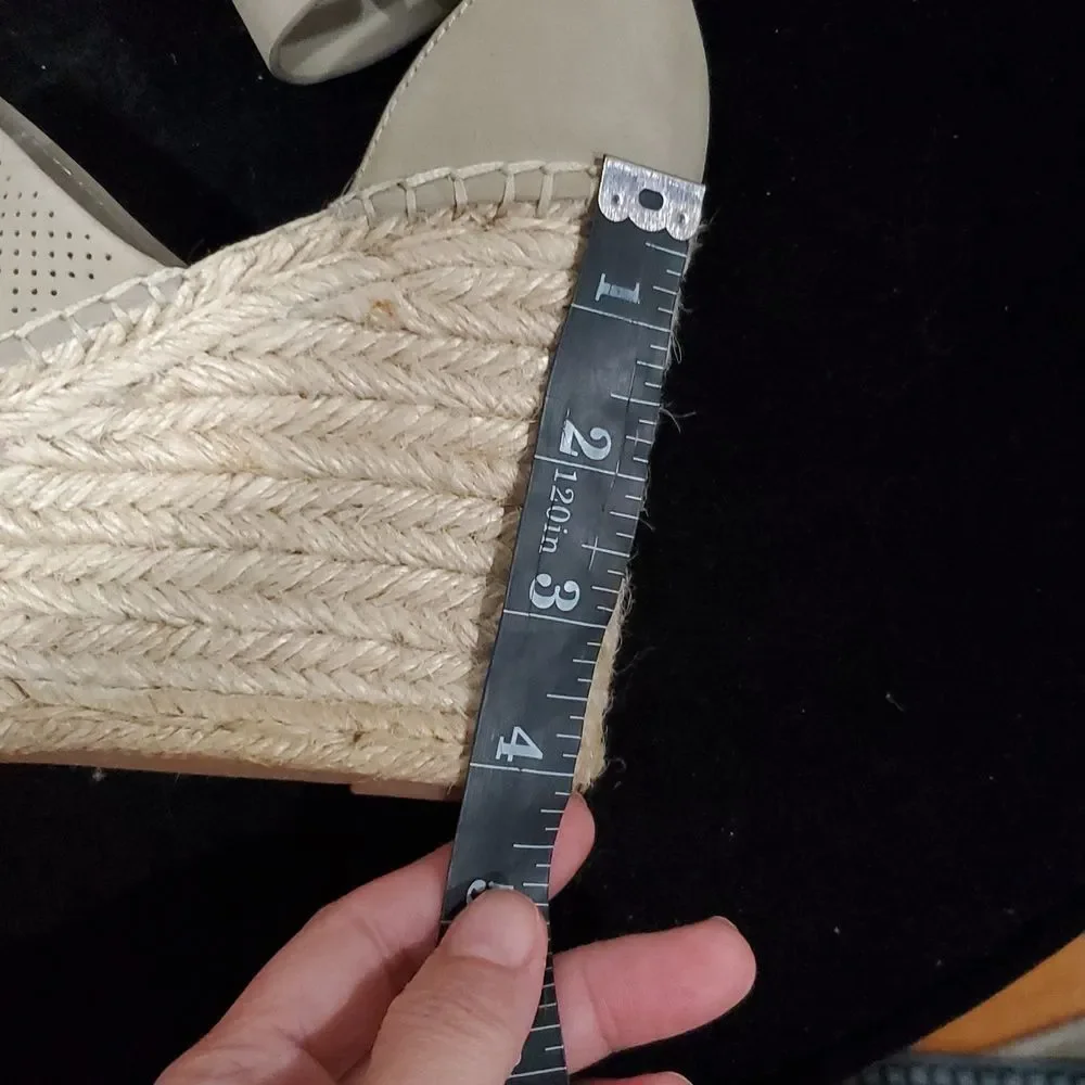 Marc Fisher Adalyn Stylish Espadrille Wedge Sandals In Taupe Size 6